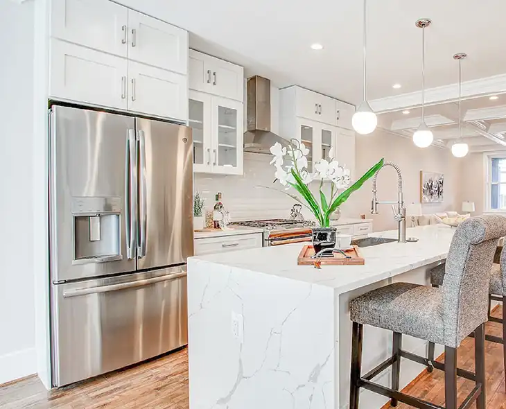 Modern-Kitchen-White-Cabinets-1